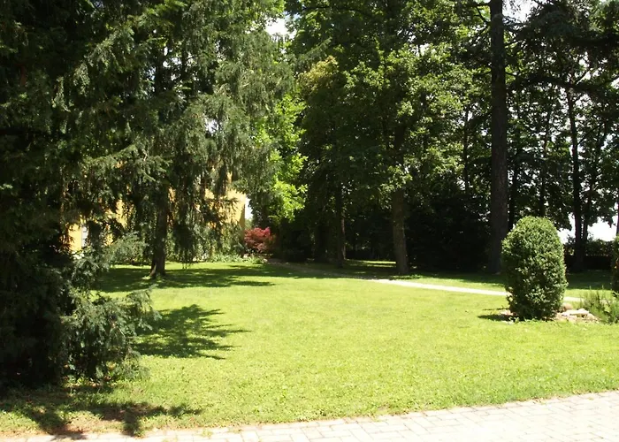 Ghia Bed & Breakfast 3*