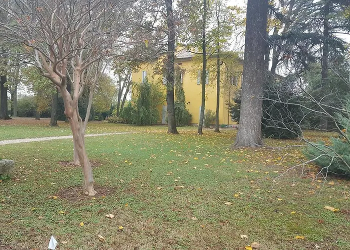 Ghia Bed & Breakfast 3*